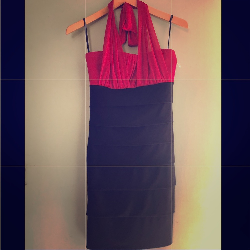 Décolleté cocktail dress